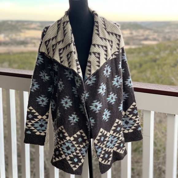 Eyeshadow Aztec & Tribal Print Open Navy Cardigan Sweater - Picture 5 of 12